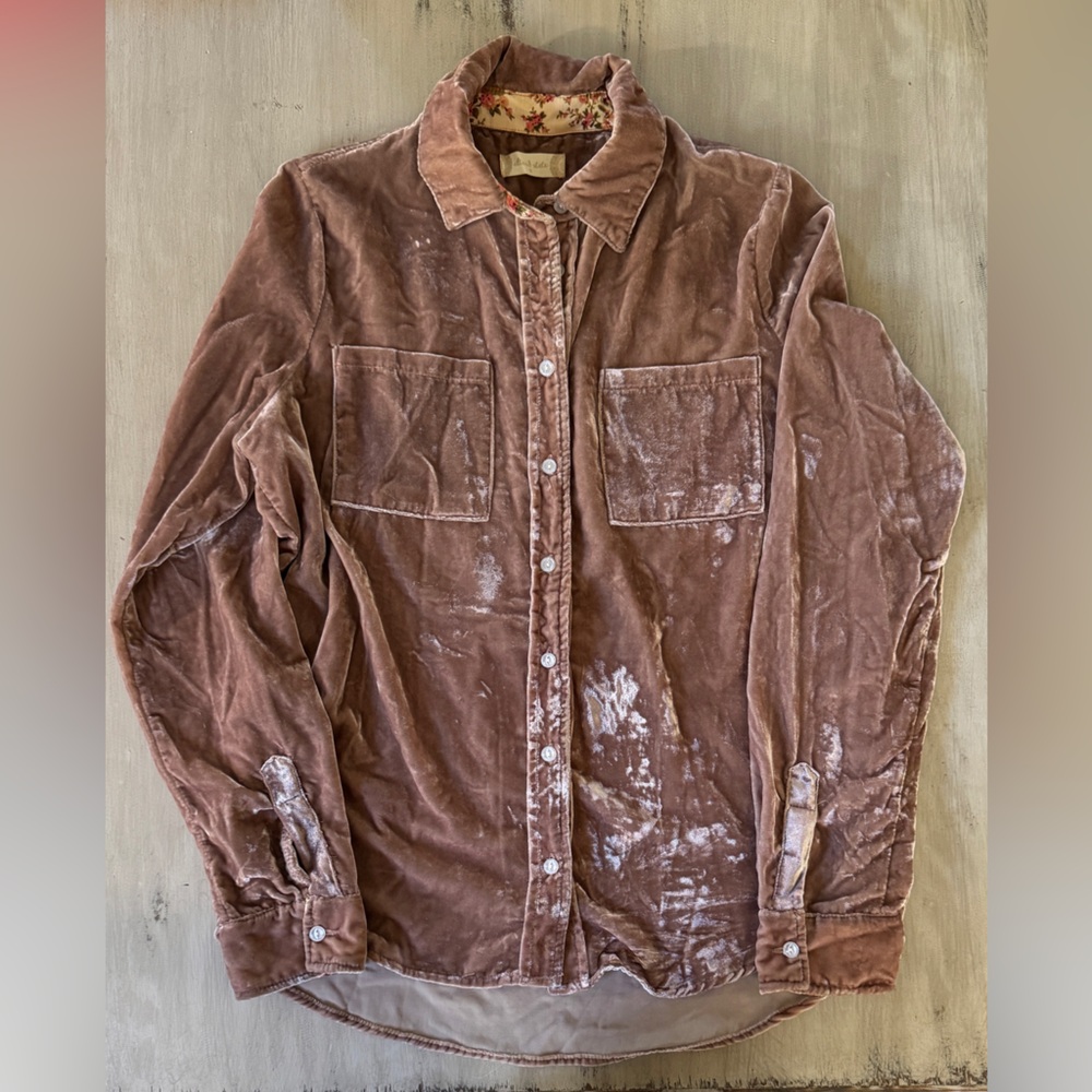 Altar’d State Mauve Crushed Velvet Button-Up Shirt with Floral Trim